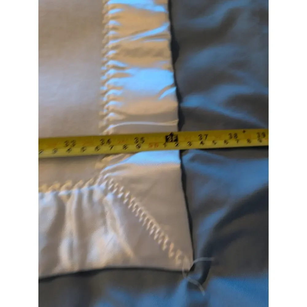 VTG NWOT Baby‎ Quiltex Ivory Cream Satin Trim Baby Blanket Acrylic 36x47 USA